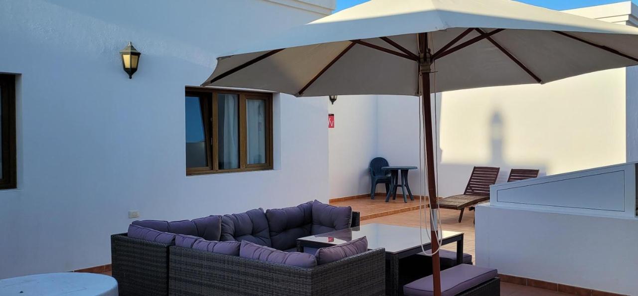 Apartamentos Flor Uno Caleta de Sebo Exteriör bild